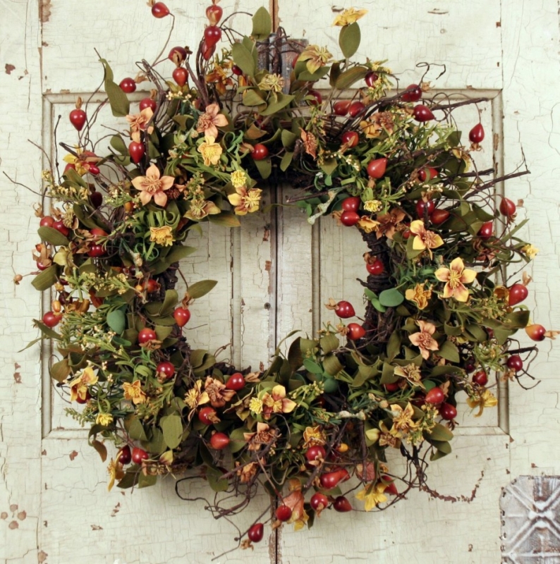 15 Christmas Wreath Ideas - Berry Wreath