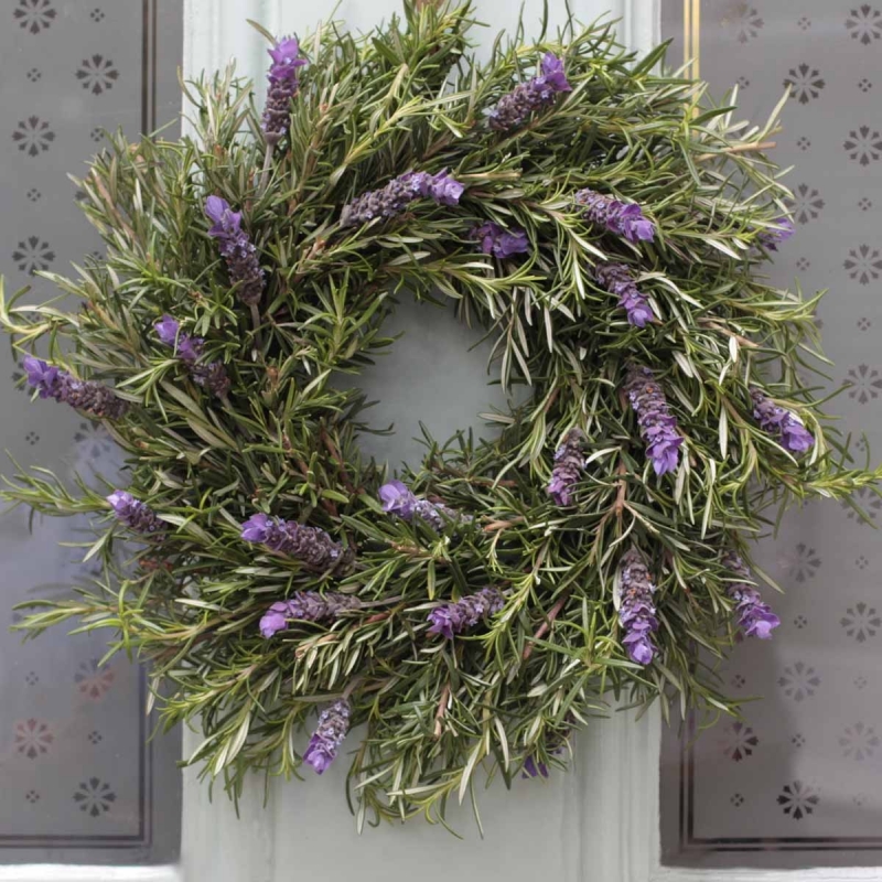 15 Christmas Wreath Ideas - Rosemary and Lavender Wreath