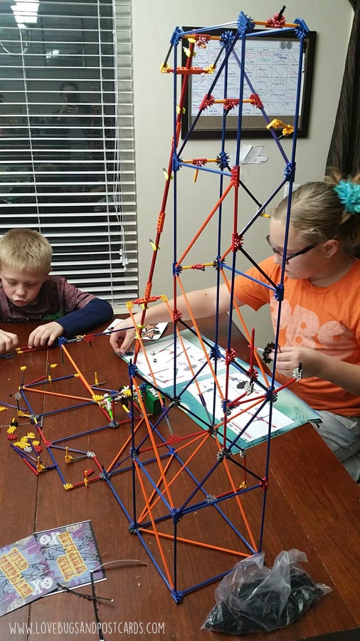 Christmas list TOP TOY: K'NEX Wild Whiplash Roller Coaster