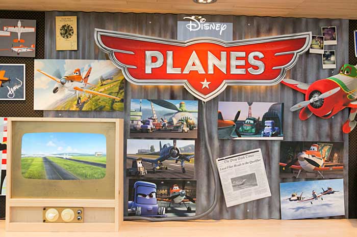 Interview with Dan Abraham and Art Hernandez - Storyboard Artists for Disney's PLANES #disneyplanesbloggers