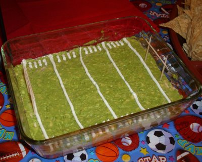 15 Super Bowl Party Ideas - Football Field 7 Layer Dip