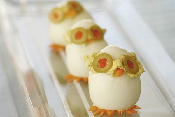 Easter Deviled Egg Chicks