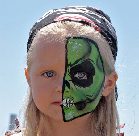 21 Creepy and Cool Halloween Face Painting Ideas - LBPC