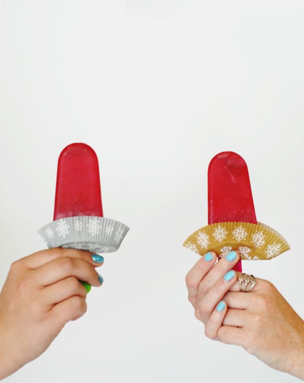  Put a cupcake liner under the ice cream or Popsicle on the stick to avoid dripping everywhere.